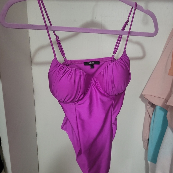 SEXY PURPLE CORSET BODYSUIT - Picture 3 of 7